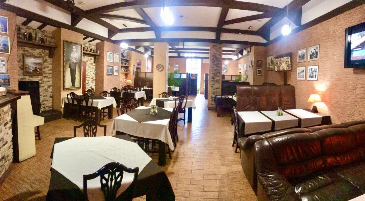 Міні-Готель "Еко" Kamianets-Podilskyi Εξωτερικό φωτογραφία